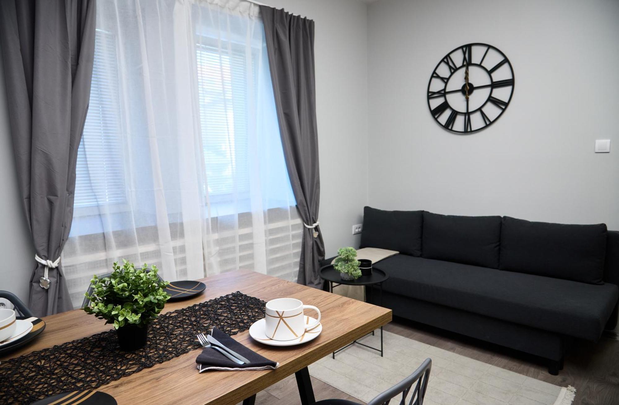 Downtown Boutique Apartments Novi Sad Ngoại thất bức ảnh